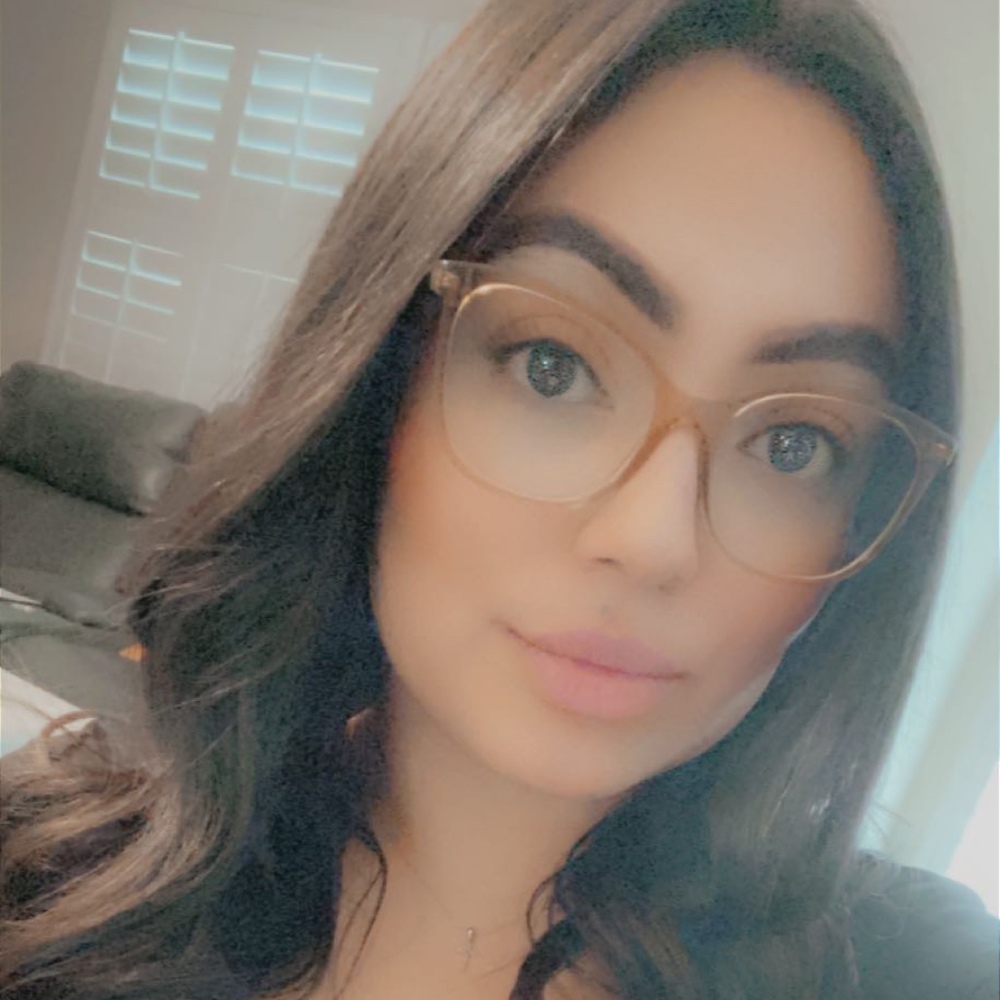 Meet your Posher, Araceli